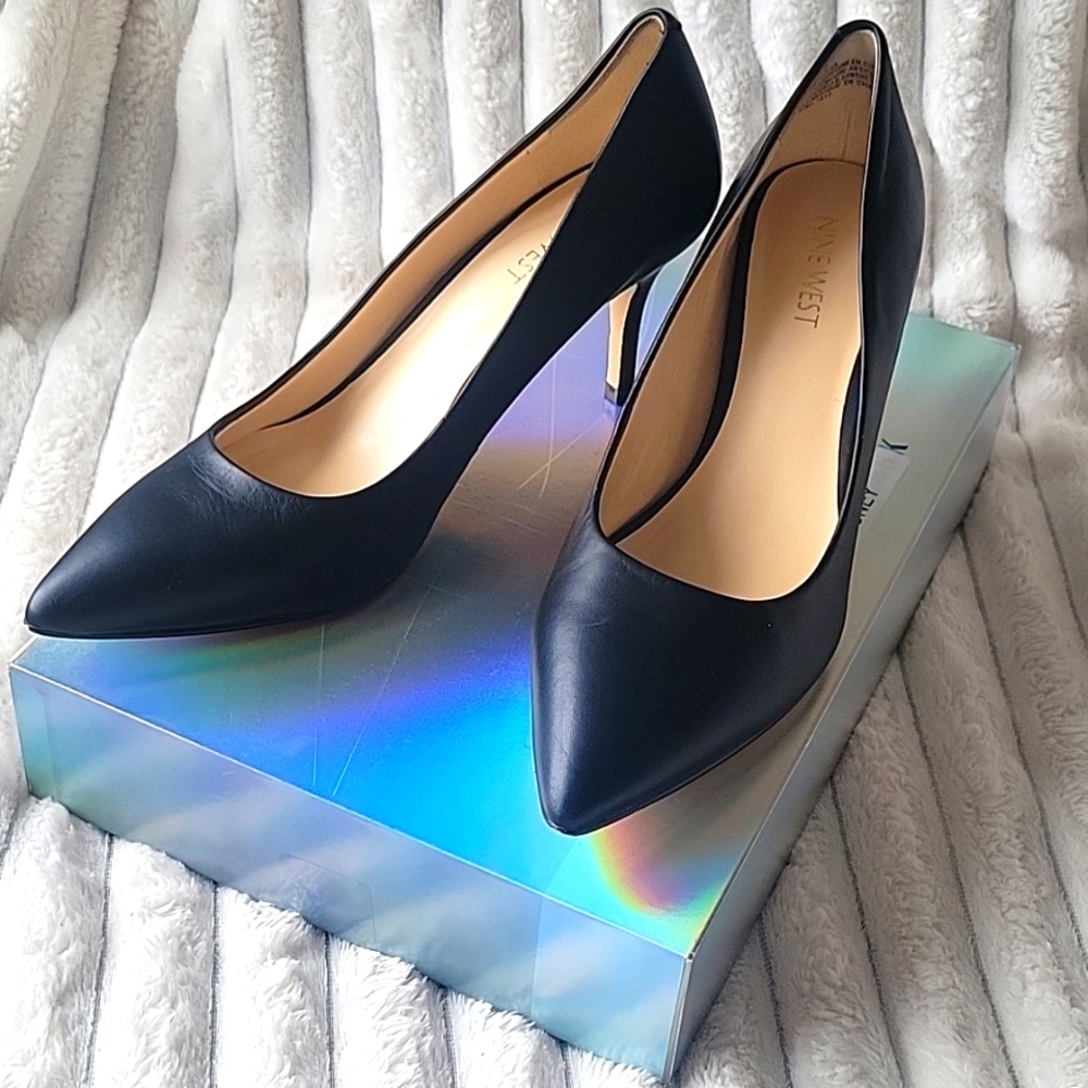 Nine West Pumps - Picture 2 of 6